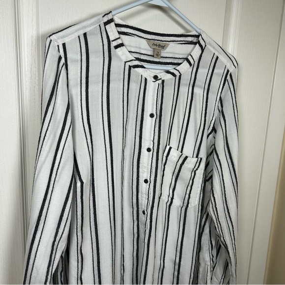 Lucky Brand Womens Size 1X Striped Long Sleeve Button Up Shirt - Picture 2 of 7